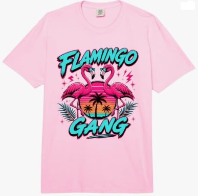 Flamingo Gang T-Shirt 24,99 € Lustiges Flamingo Gang Malle und Mallorca Palmen Strand-Party Ferien Urlaub Oversized Look Multicolor T-Shirt Outfit Oberteil Pink